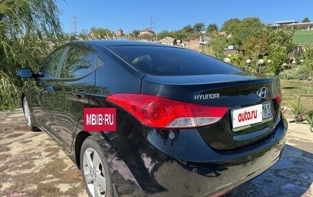 Hyundai Elantra V, 2013 год, 1 100 000 рублей, 2 фотография