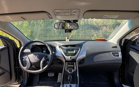 Hyundai Elantra V, 2013 год, 1 100 000 рублей, 12 фотография