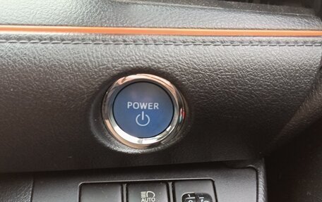 Toyota Sienta II, 2018 год, 1 350 000 рублей, 6 фотография