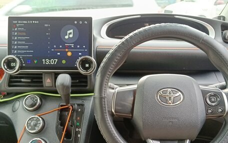 Toyota Sienta II, 2018 год, 1 350 000 рублей, 4 фотография