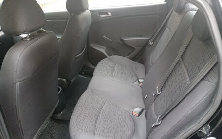 Hyundai Solaris II рестайлинг, 2015 год, 720 000 рублей, 14 фотография