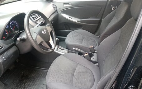 Hyundai Solaris II рестайлинг, 2015 год, 720 000 рублей, 9 фотография