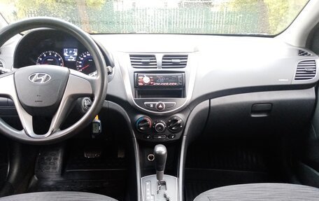 Hyundai Solaris II рестайлинг, 2015 год, 720 000 рублей, 10 фотография