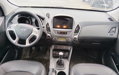 Hyundai ix35 I рестайлинг, 2010 год, 1 080 000 рублей, 5 фотография