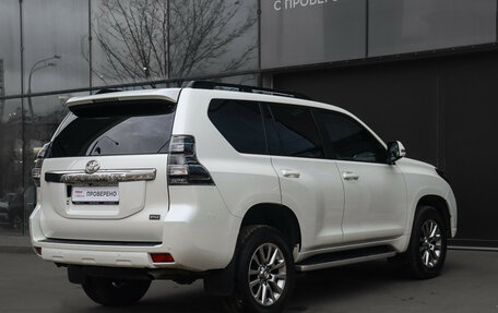 Toyota Land Cruiser Prado 150 рестайлинг 2, 2016 год, 3 400 000 рублей, 5 фотография