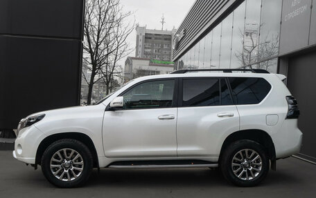 Toyota Land Cruiser Prado 150 рестайлинг 2, 2016 год, 3 400 000 рублей, 8 фотография