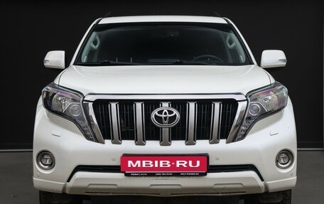 Toyota Land Cruiser Prado 150 рестайлинг 2, 2016 год, 3 400 000 рублей, 2 фотография