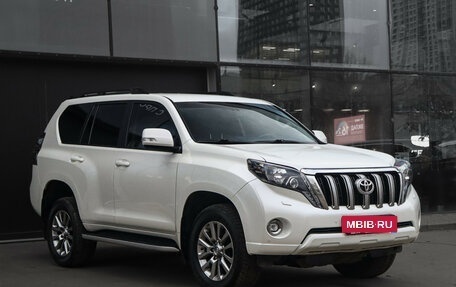 Toyota Land Cruiser Prado 150 рестайлинг 2, 2016 год, 3 400 000 рублей, 3 фотография