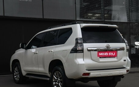 Toyota Land Cruiser Prado 150 рестайлинг 2, 2016 год, 3 400 000 рублей, 7 фотография