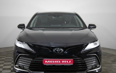 Toyota Camry, 2021 год, 3 249 000 рублей, 2 фотография