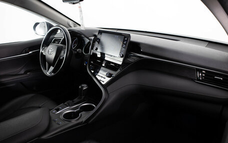 Toyota Camry, 2021 год, 3 249 000 рублей, 19 фотография