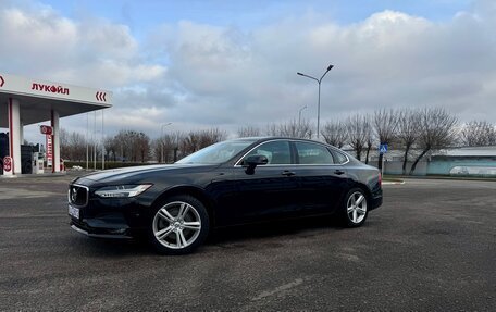Volvo S90 II рестайлинг, 2017 год, 2 417 950 рублей, 4 фотография