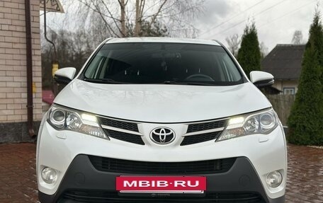 Toyota RAV4, 2014 год, 1 650 000 рублей, 3 фотография