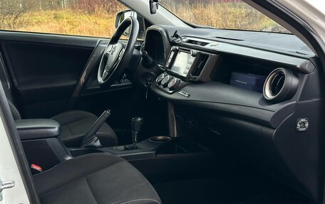 Toyota RAV4, 2014 год, 1 650 000 рублей, 8 фотография