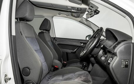 Volkswagen Touran III, 2011 год, 1 275 000 рублей, 5 фотография