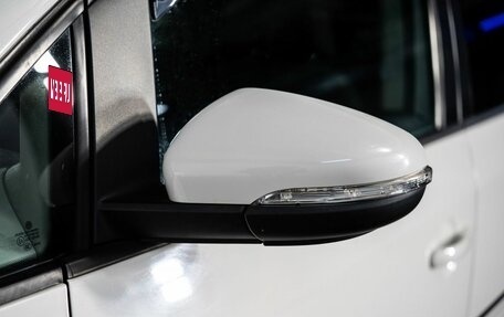 Volkswagen Touran III, 2011 год, 1 275 000 рублей, 19 фотография