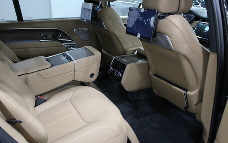 Land Rover Range Rover IV рестайлинг, 2025 год, 27 490 000 рублей, 30 фотография