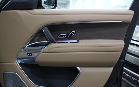 Land Rover Range Rover IV рестайлинг, 2025 год, 27 490 000 рублей, 33 фотография