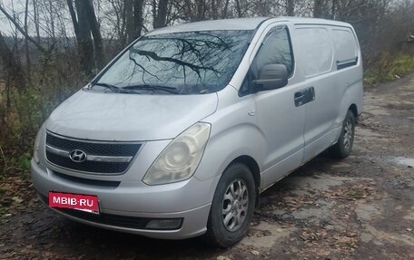 Hyundai Grand Starex Grand Starex I рестайлинг 2, 2010 год, 760 000 рублей, 2 фотография