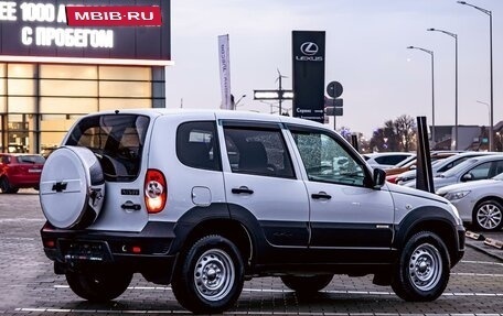 Chevrolet Niva I рестайлинг, 2017 год, 725 000 рублей, 6 фотография