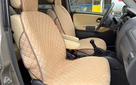 Suzuki Grand Vitara, 2001 год, 495 000 рублей, 31 фотография