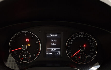 Volkswagen Jetta VI, 2013 год, 1 103 000 рублей, 13 фотография