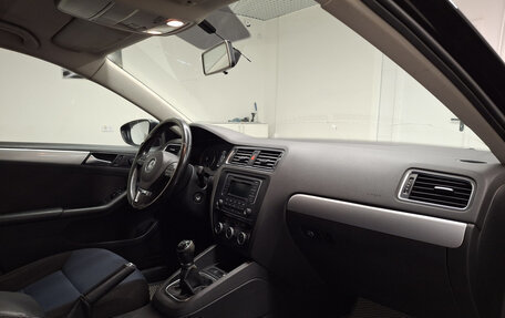 Volkswagen Jetta VI, 2013 год, 1 103 000 рублей, 11 фотография