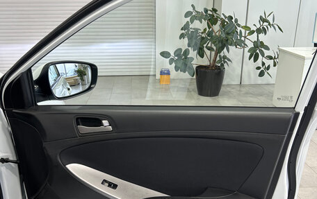 Hyundai Solaris II рестайлинг, 2014 год, 900 000 рублей, 11 фотография