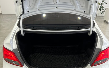 Hyundai Solaris II рестайлинг, 2014 год, 900 000 рублей, 20 фотография