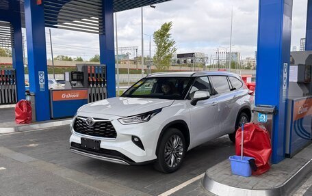 Toyota Highlander, 2025 год, 6 500 000 рублей, 1 фотография