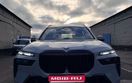 BMW X7, 2024 год, 15 000 000 рублей, 3 фотография