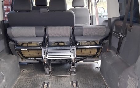 Volkswagen Caravelle T5, 2012 год, 2 210 000 рублей, 7 фотография