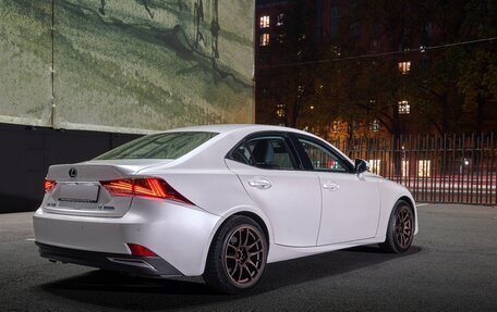 Lexus IS III, 2019 год, 3 000 000 рублей, 6 фотография