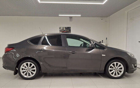 Opel Astra J, 2012 год, 925 000 рублей, 2 фотография