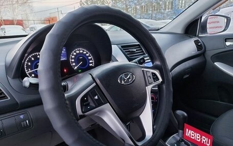 Hyundai Solaris II рестайлинг, 2012 год, 710 000 рублей, 8 фотография