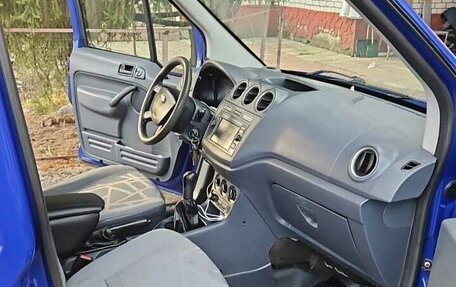 Ford Tourneo Connect I, 2010 год, 450 000 рублей, 3 фотография