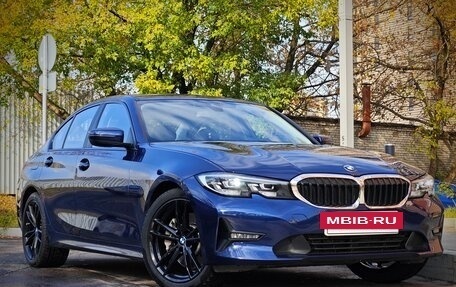 BMW 3 серия, 2019 год, 4 200 000 рублей, 4 фотография