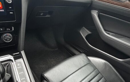 Volkswagen Passat B8 рестайлинг, 2019 год, 2 400 000 рублей, 7 фотография