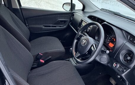 Toyota Vitz, 2018 год, 928 000 рублей, 17 фотография