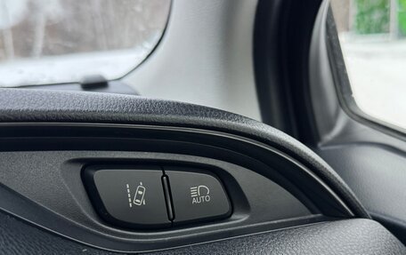 Toyota Vitz, 2018 год, 928 000 рублей, 22 фотография