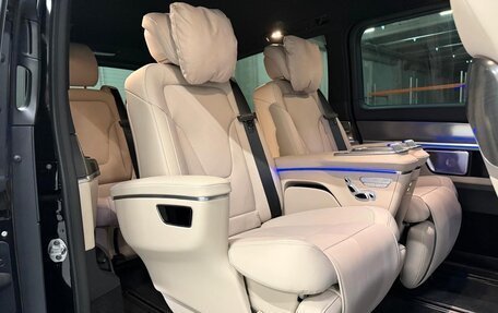 Mercedes-Benz V-Класс, 2025 год, 17 990 000 рублей, 32 фотография