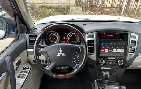 Mitsubishi Pajero IV, 2019 год, 3 890 000 рублей, 8 фотография