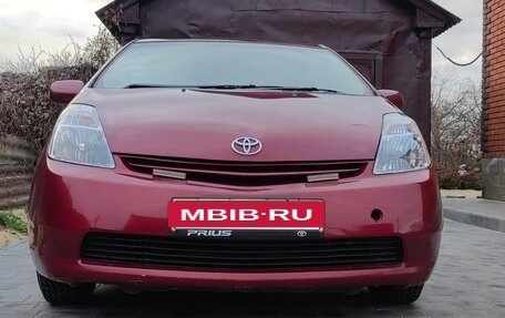 Toyota Prius, 2005 год, 870 000 рублей, 3 фотография