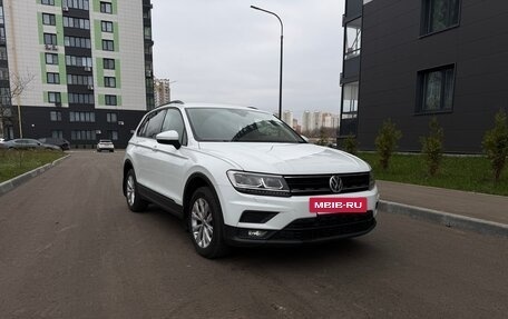Volkswagen Tiguan II, 2020 год, 2 300 000 рублей, 3 фотография