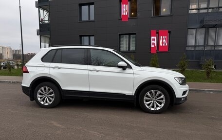 Volkswagen Tiguan II, 2020 год, 2 300 000 рублей, 4 фотография