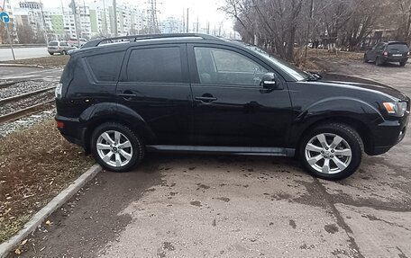 Mitsubishi Outlander III рестайлинг 3, 2011 год, 990 000 рублей, 3 фотография