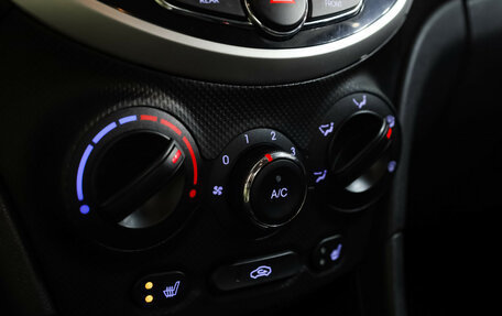 Hyundai Solaris II рестайлинг, 2011 год, 799 000 рублей, 14 фотография