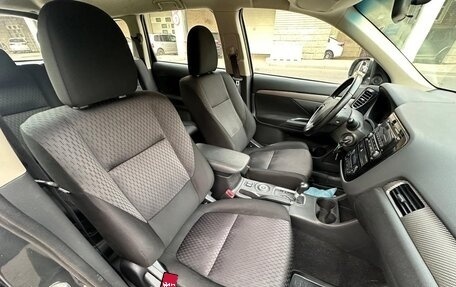 Mitsubishi Outlander III рестайлинг 3, 2014 год, 1 449 000 рублей, 9 фотография