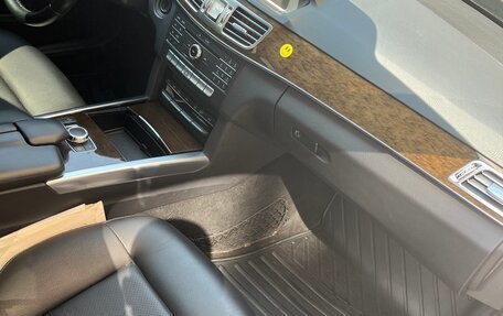 Mercedes-Benz E-Класс, 2015 год, 2 200 000 рублей, 6 фотография