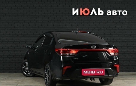 KIA Rio IV, 2018 год, 1 250 000 рублей, 4 фотография